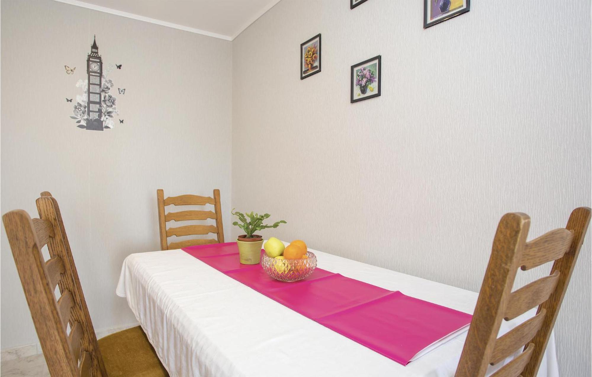 Amazing Apartment In Rijeka With Wifi Luaran gambar