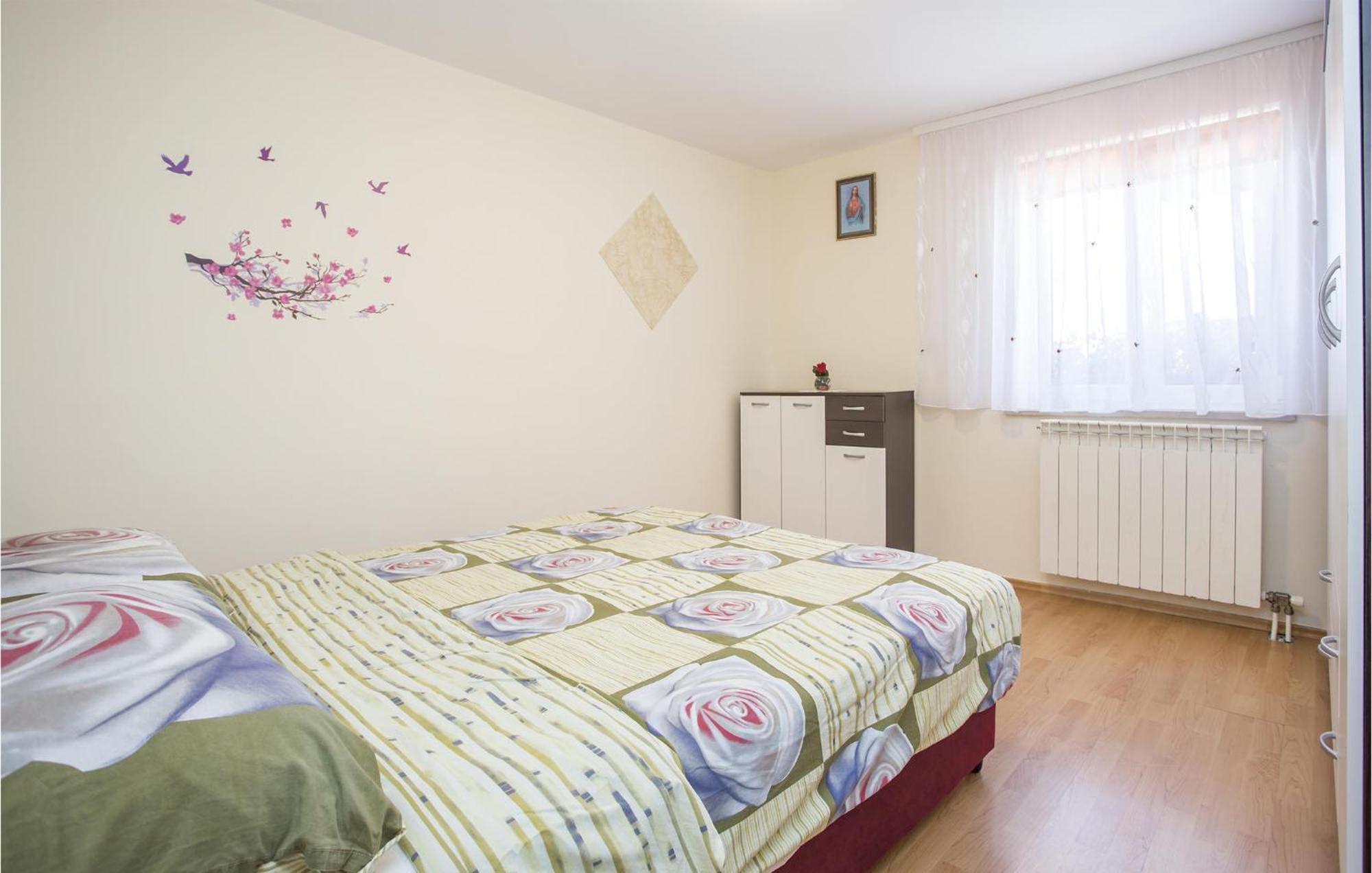 Amazing Apartment In Rijeka With Wifi Luaran gambar
