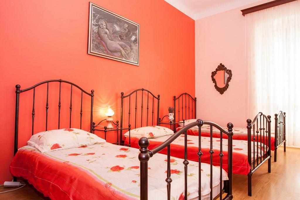 Amazing Apartment In Rijeka With Wifi Bilik gambar